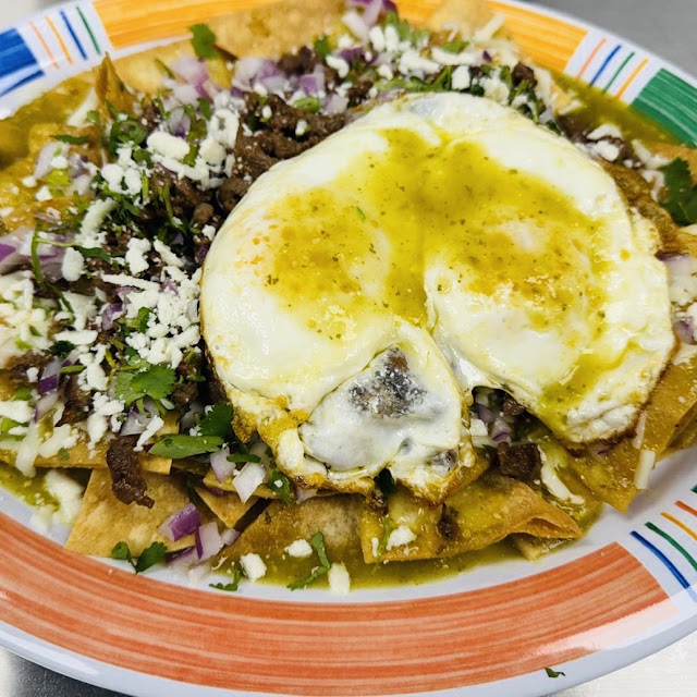 Chilaquiles Con Huevo