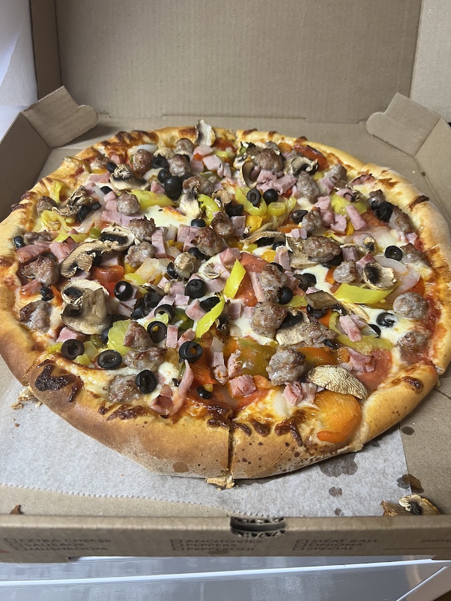 Dixie’s Deli & More