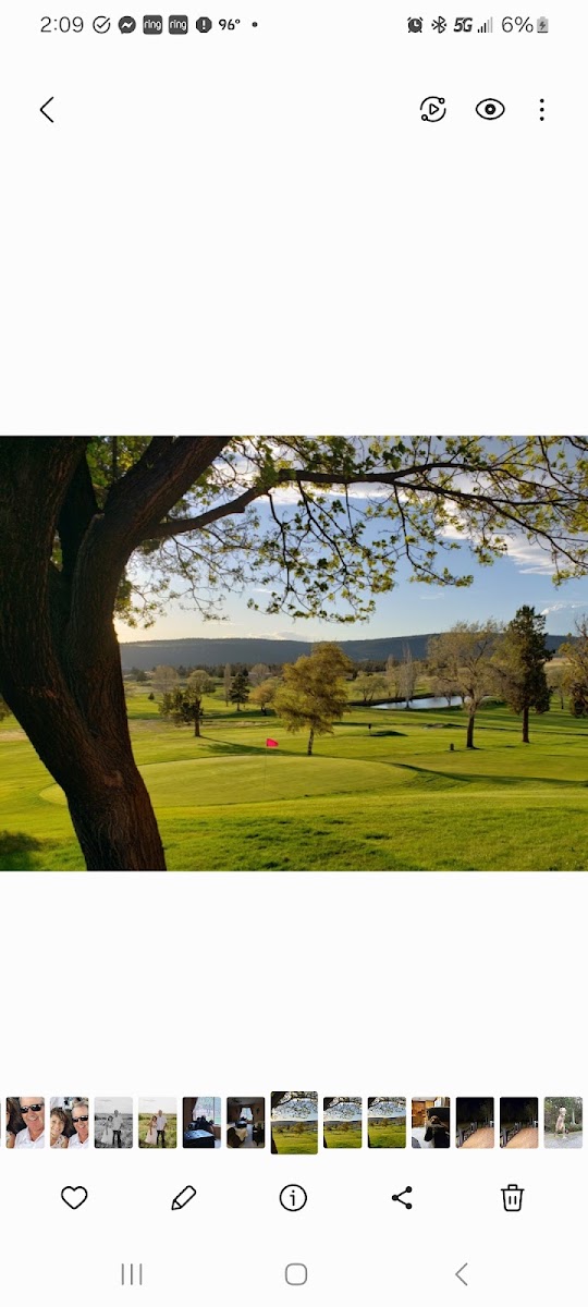 Arrowhead Golf Course & Restaurant