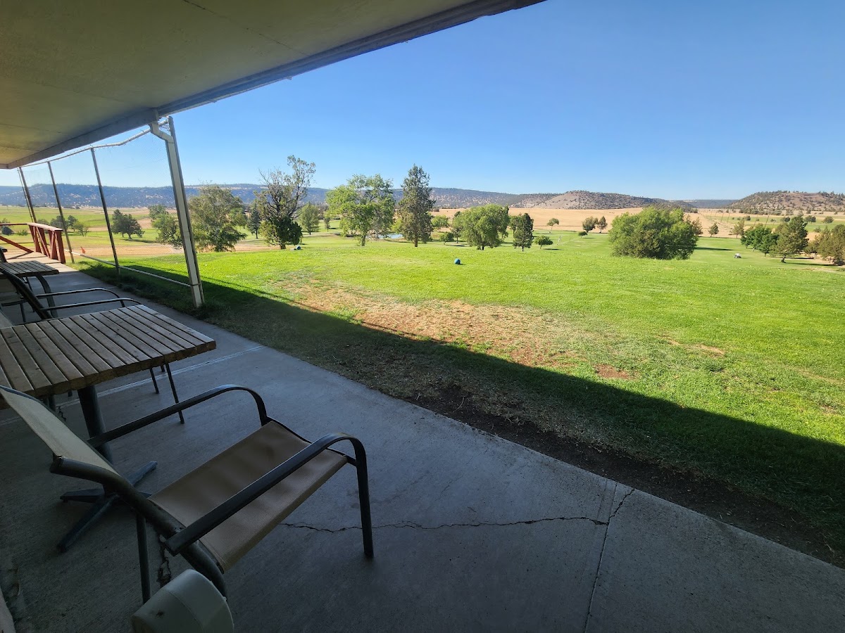 Arrowhead Golf Course & Restaurant