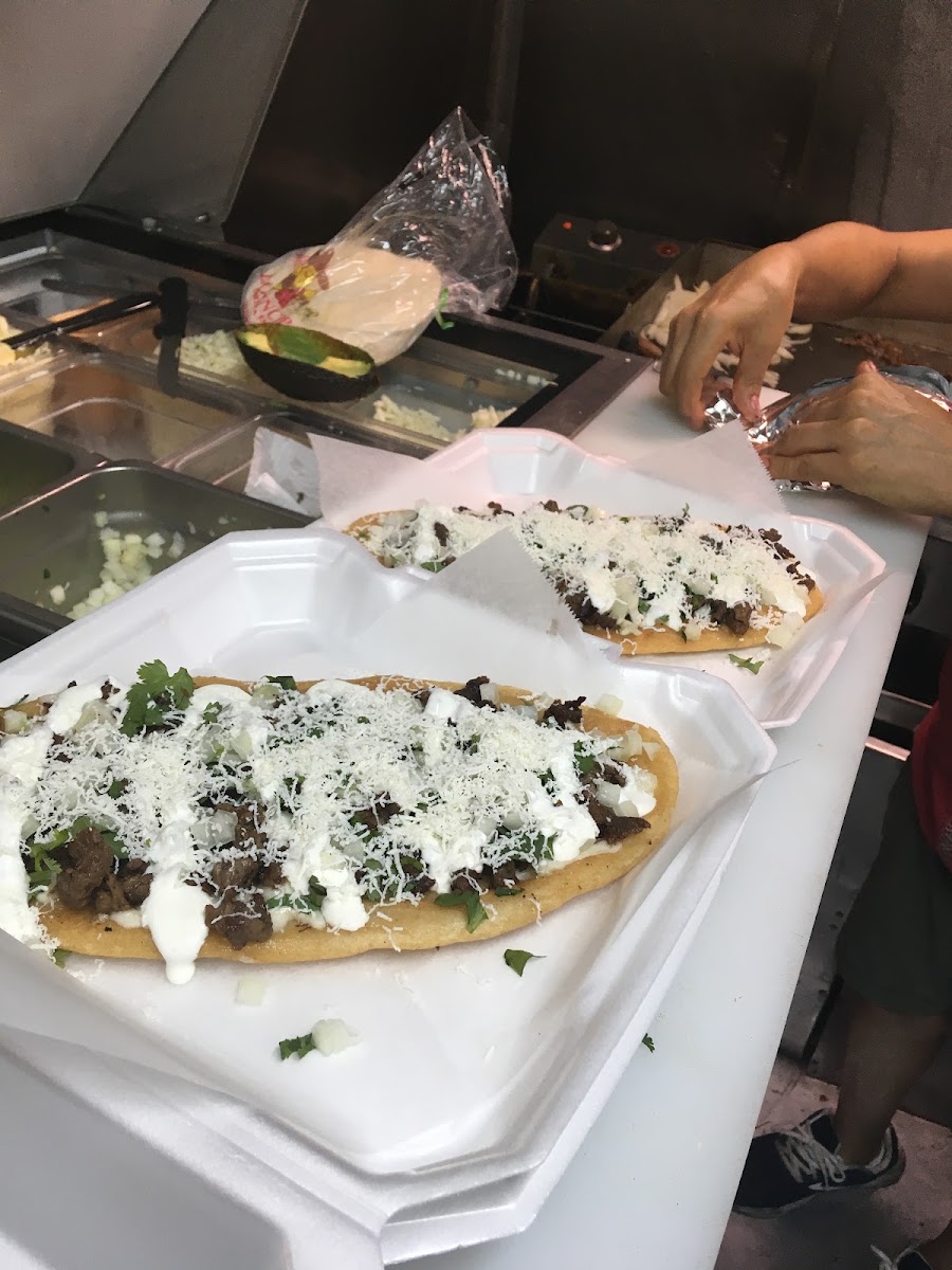 Castillo taqueria la original