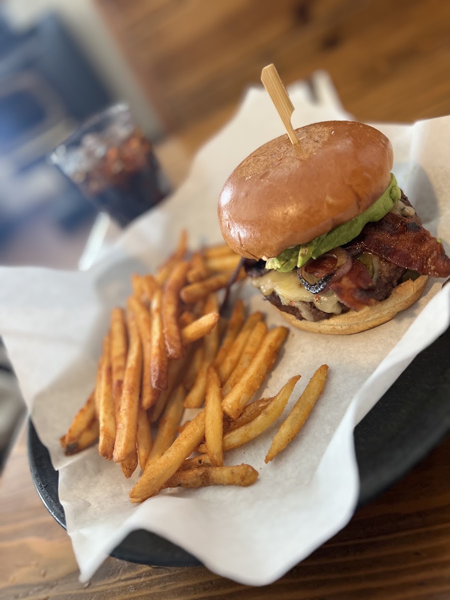 Lola's Family Restaurant