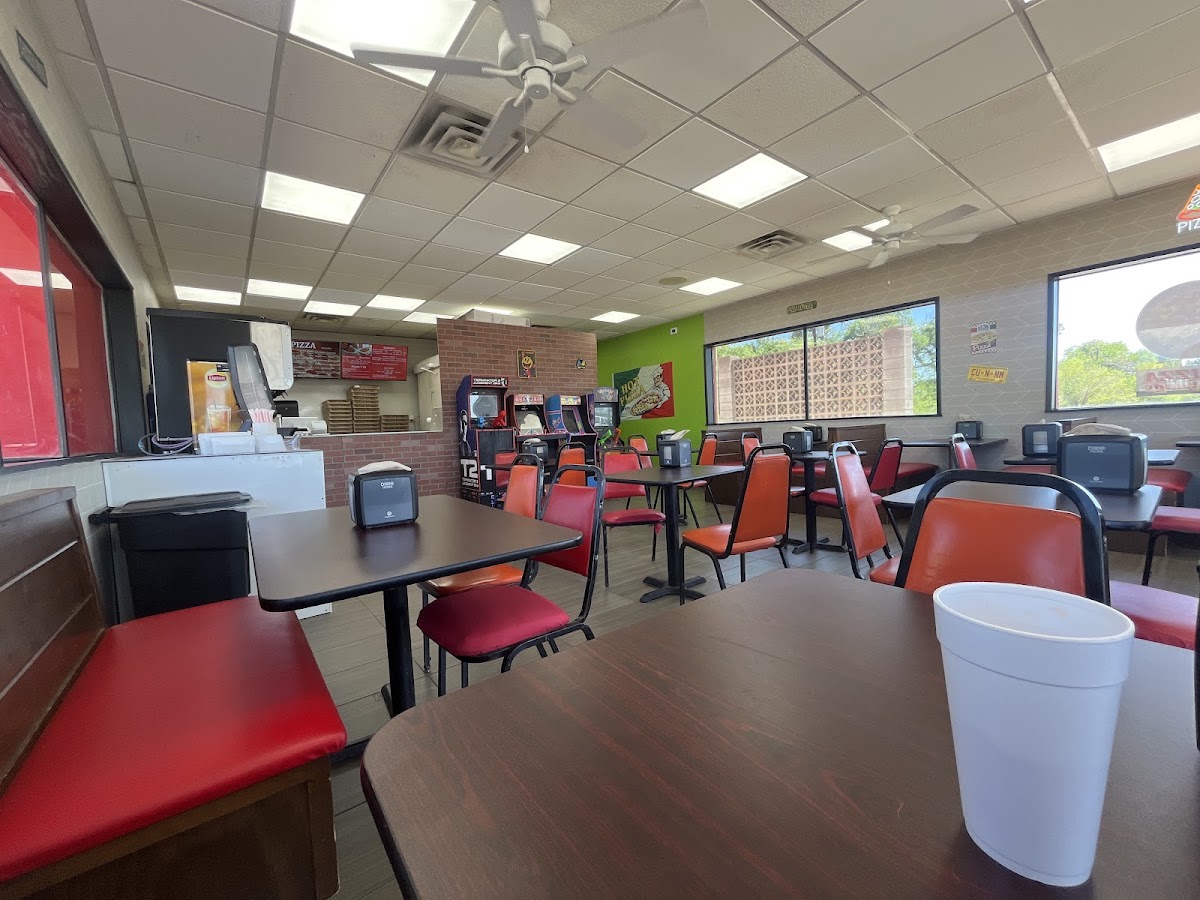 Tulie pizza / Richie's Taco Hut