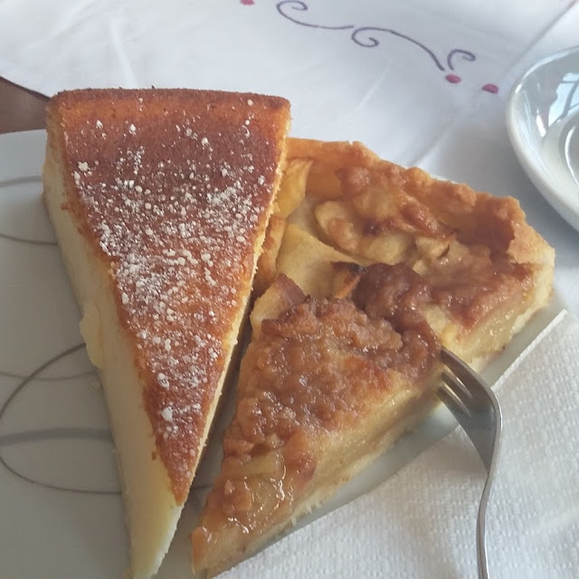 Käsekuchen Und Rita's Apfelkuchen