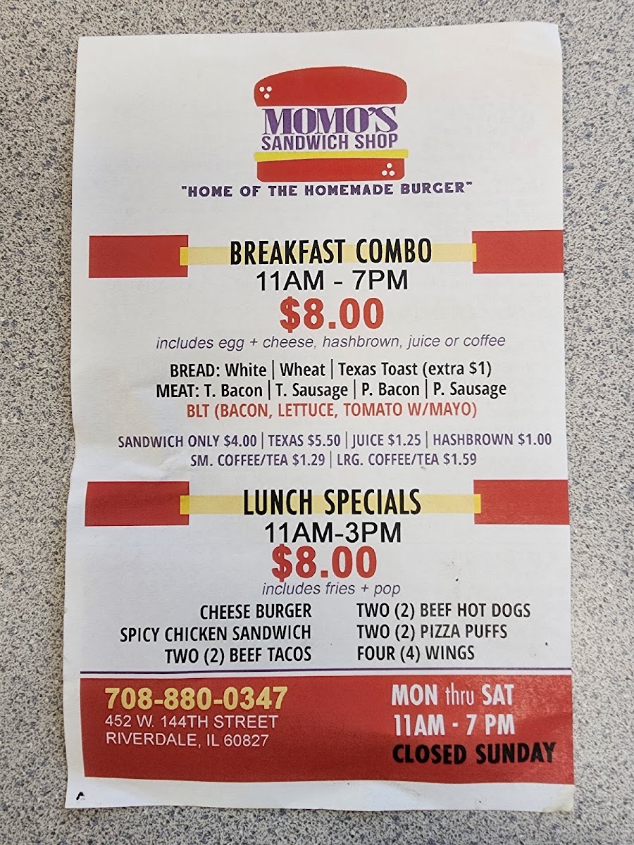 Momo's Sandwich Shop menu board