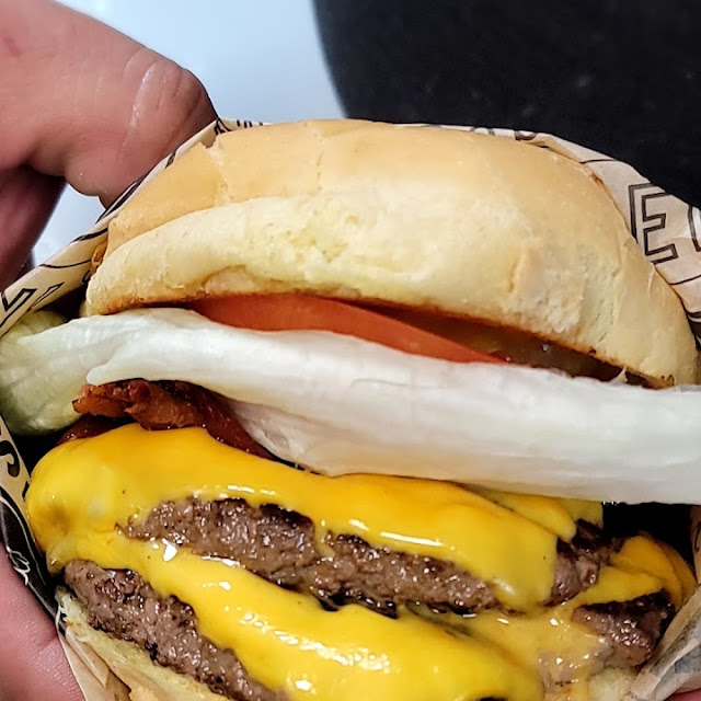 Double Cheeseburger