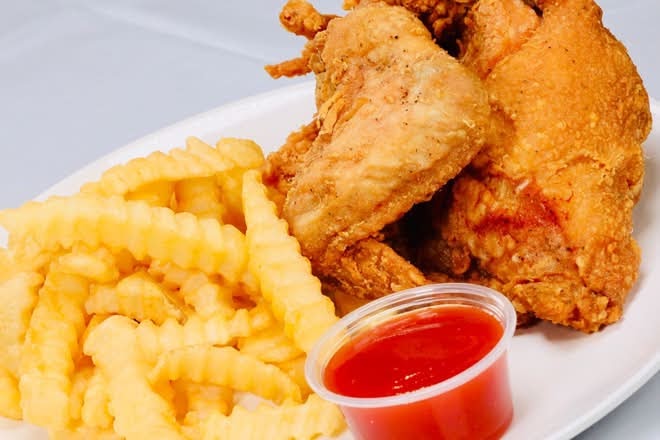 Sam Sylk's Chicken And Fish Euclid