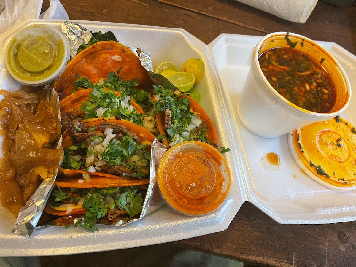 Taqueria El Invasor