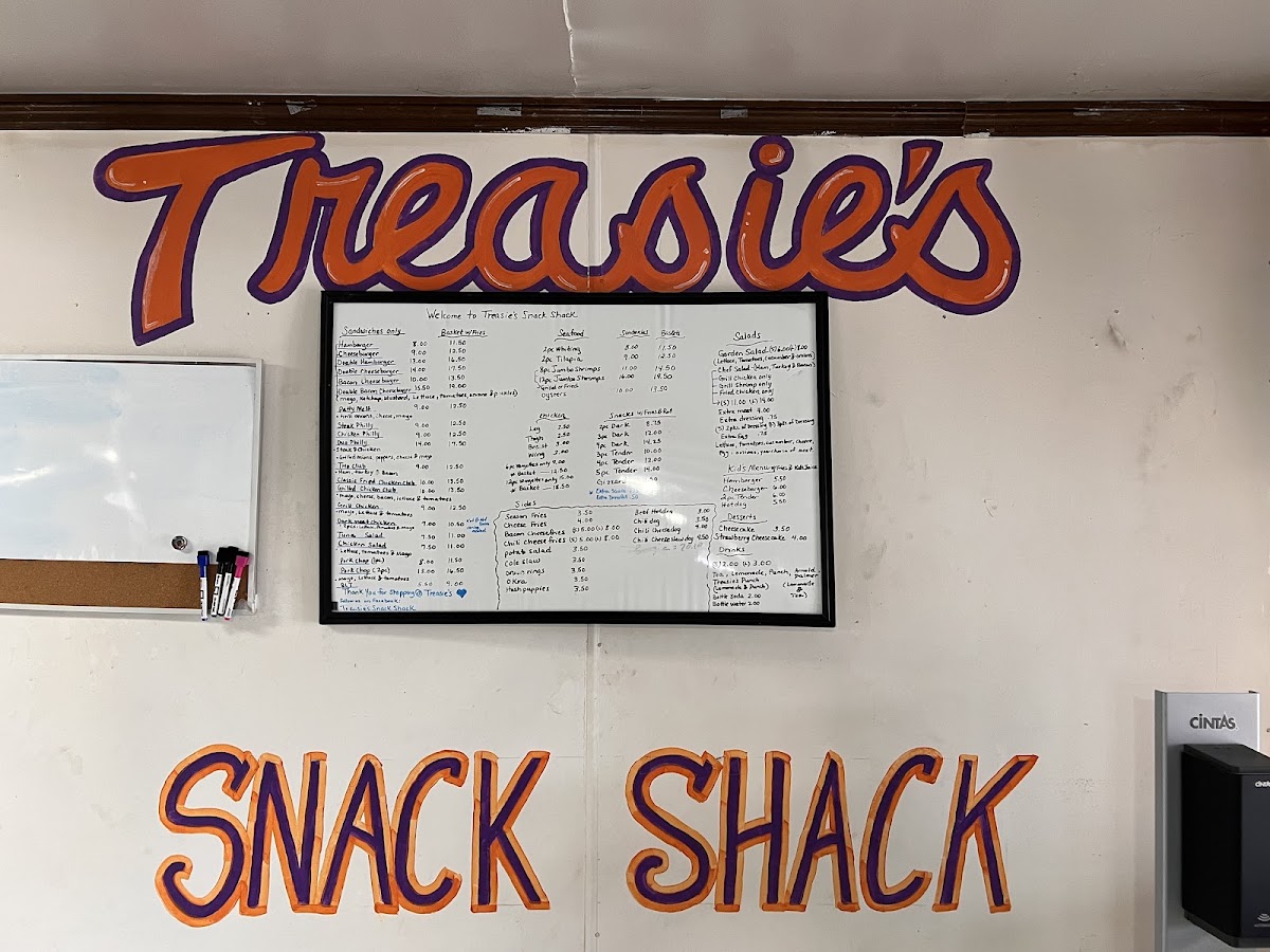 Treasie's Snack Shack menu board