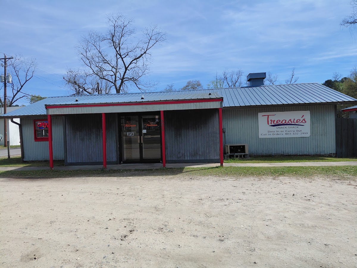 Treasie's Snack Shack