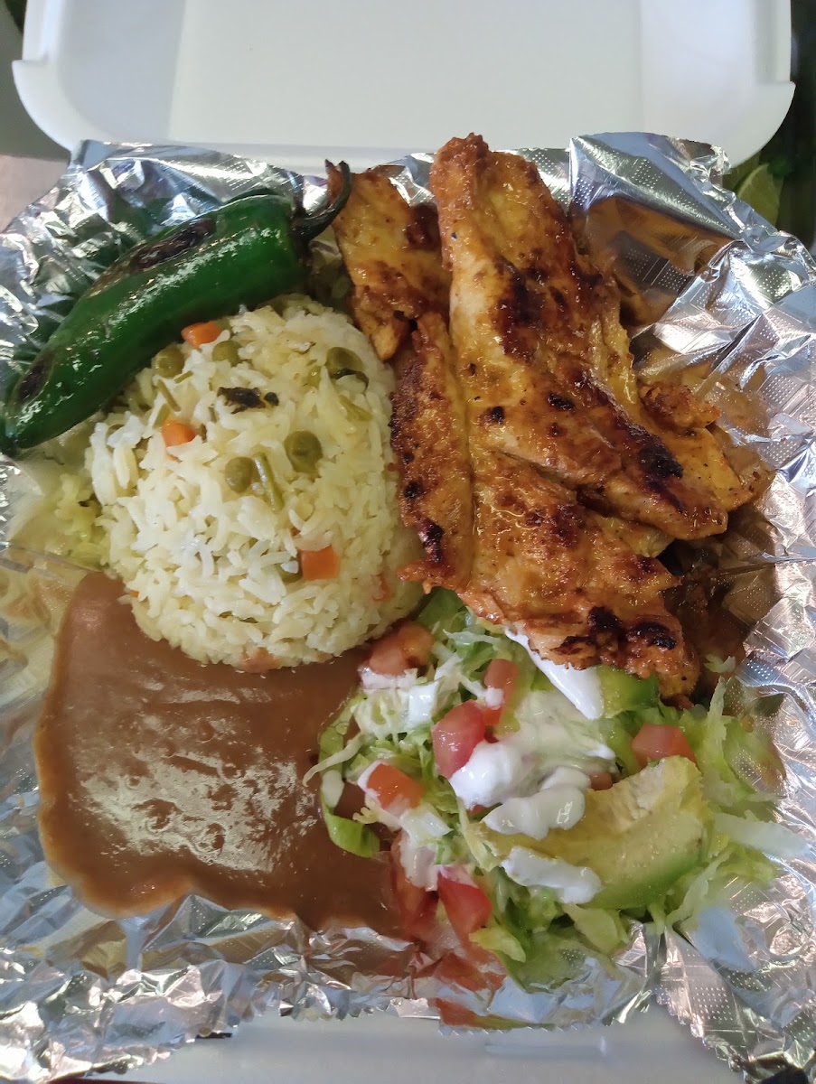 Casa Maya Taqueria y tienda Latina