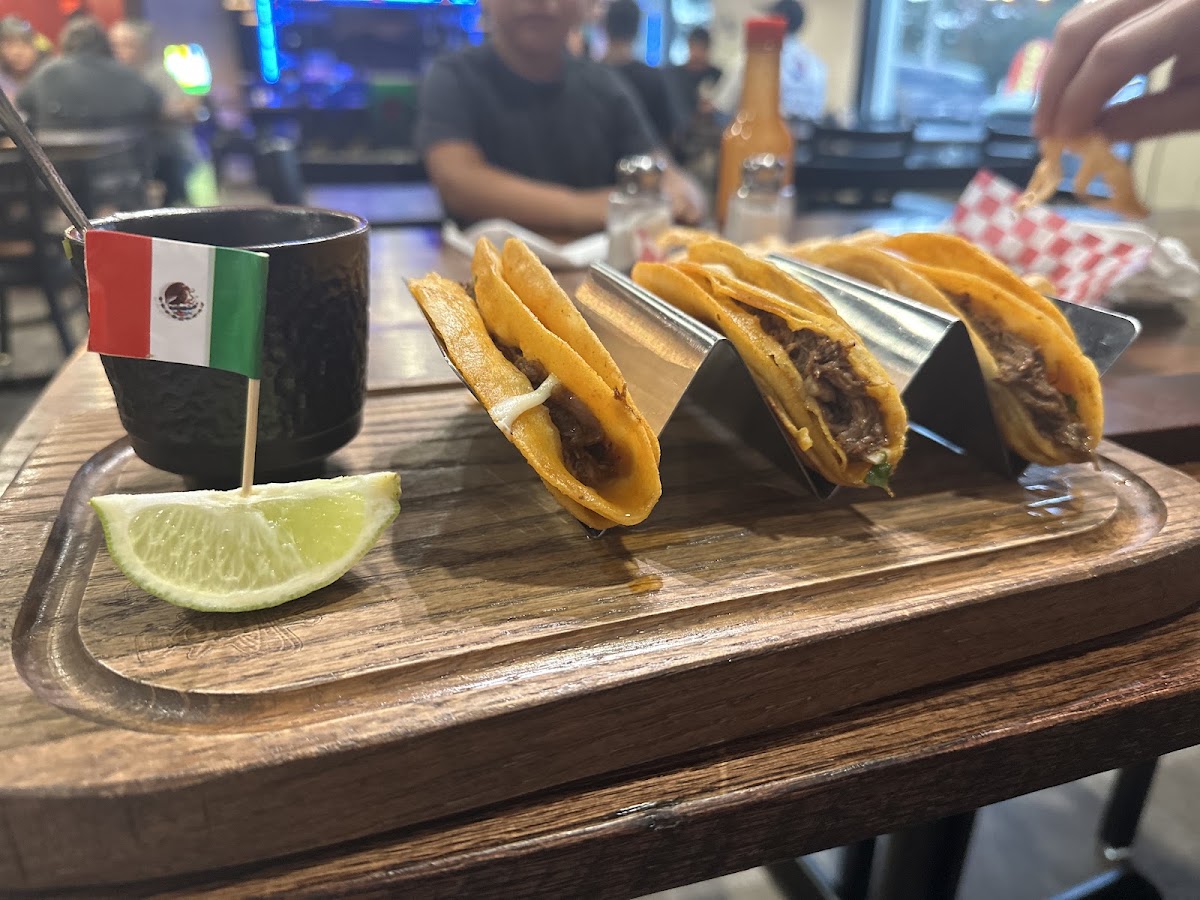 Taco King Food Truck