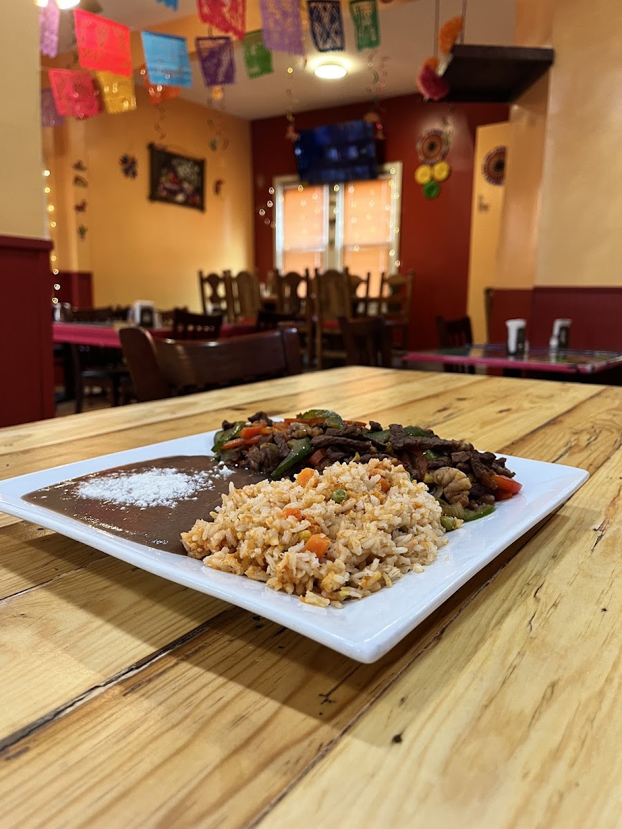 Hijos De Villa - Grocery, Meat Market, and Restaurant