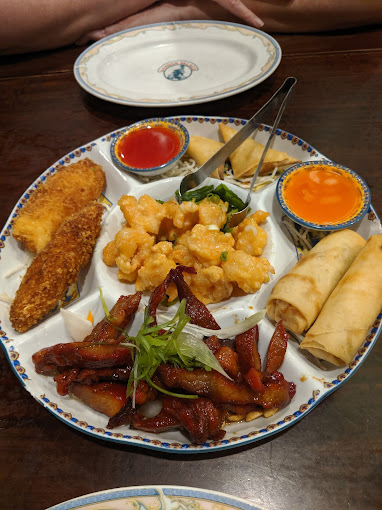 Dragon Palace Chinese Bistro