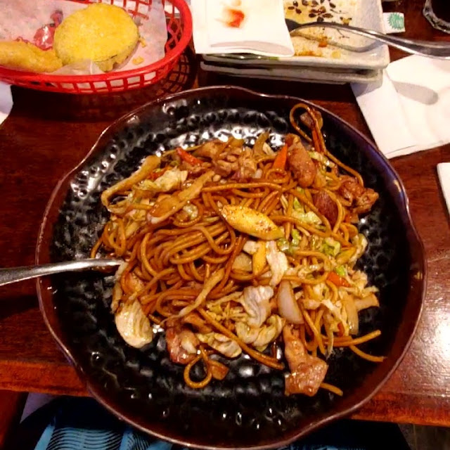 Chicken Lo Mein