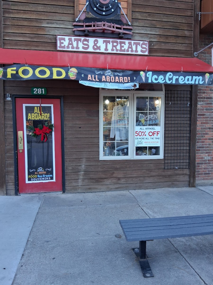 The Boxcar | Eats and Treats