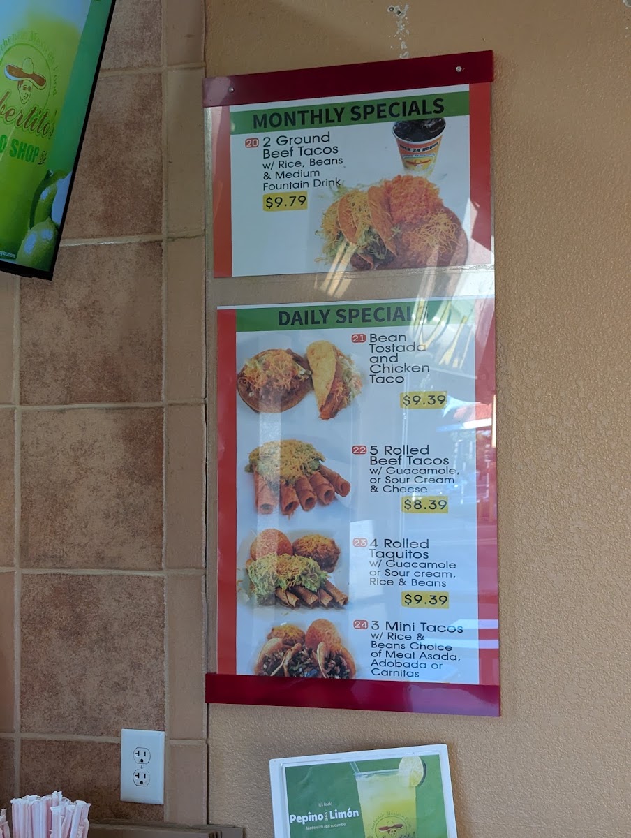 Robertito's Taco Shop menu board