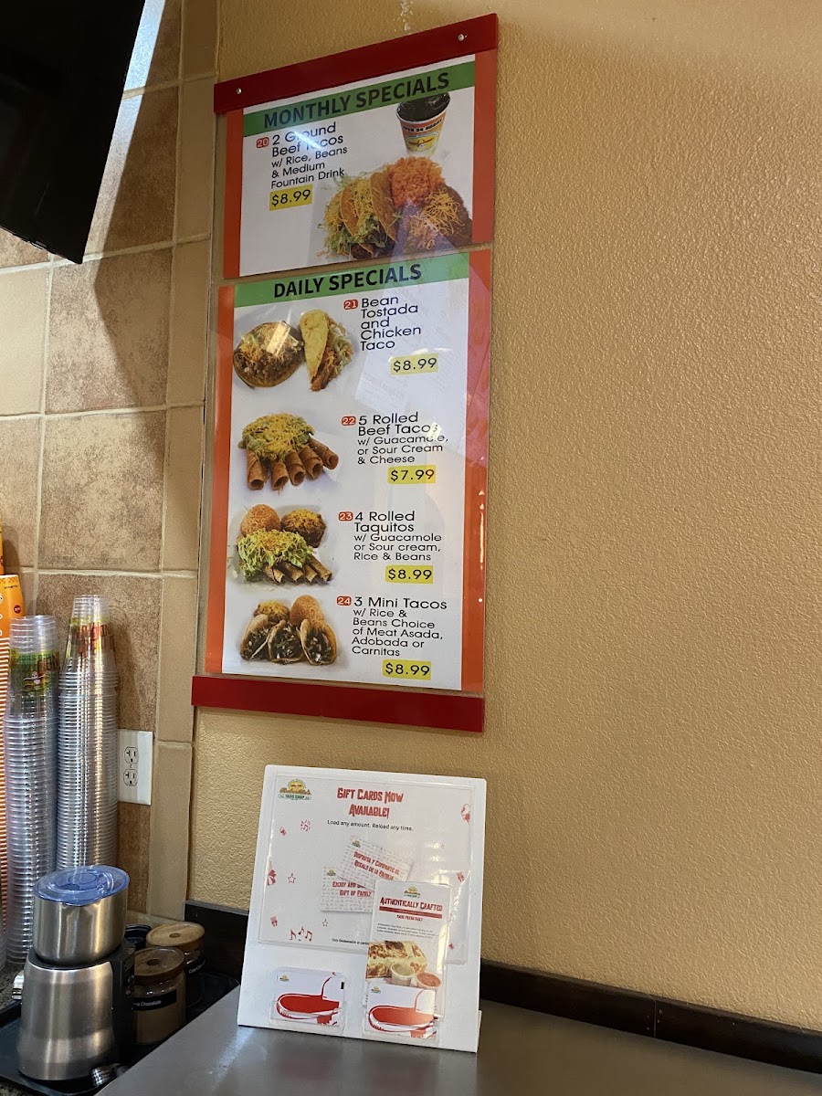 Robertito's Taco Shop menu board