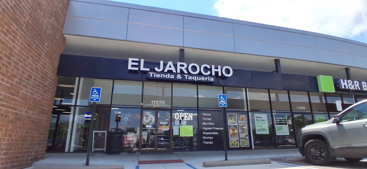 El Jarocho Tienda and Taqueria