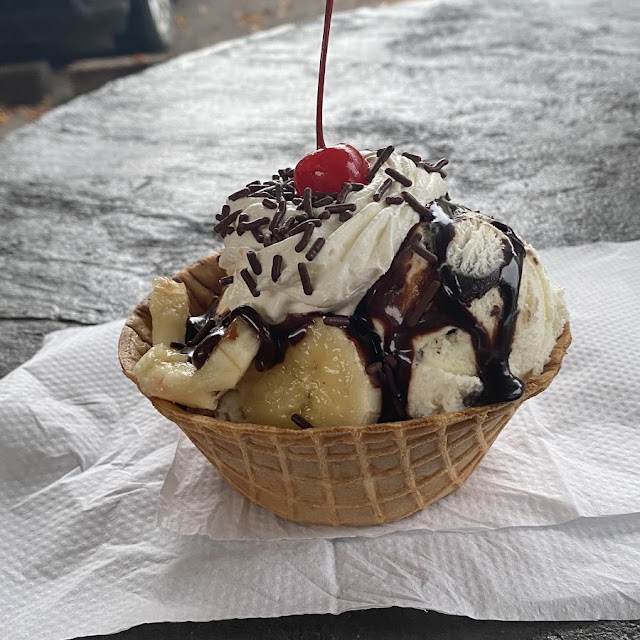 Bustin' Brownie Sundae