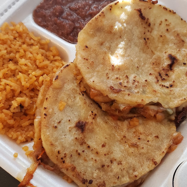 Gorditas De Chicharron