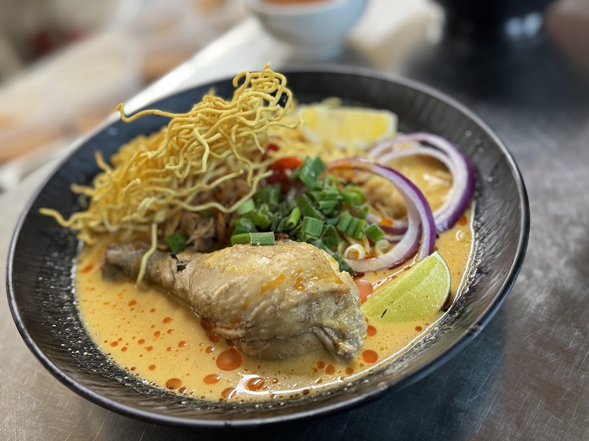 Siam Noodles Salida