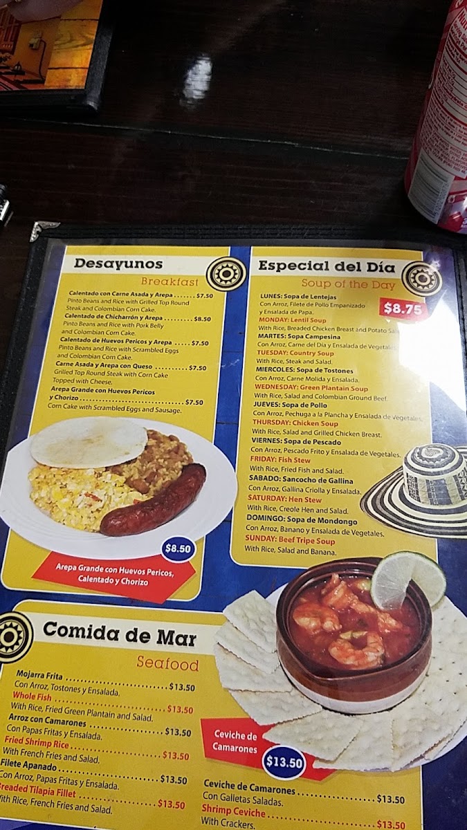Restaurante Colombiano san niño pelon menu board