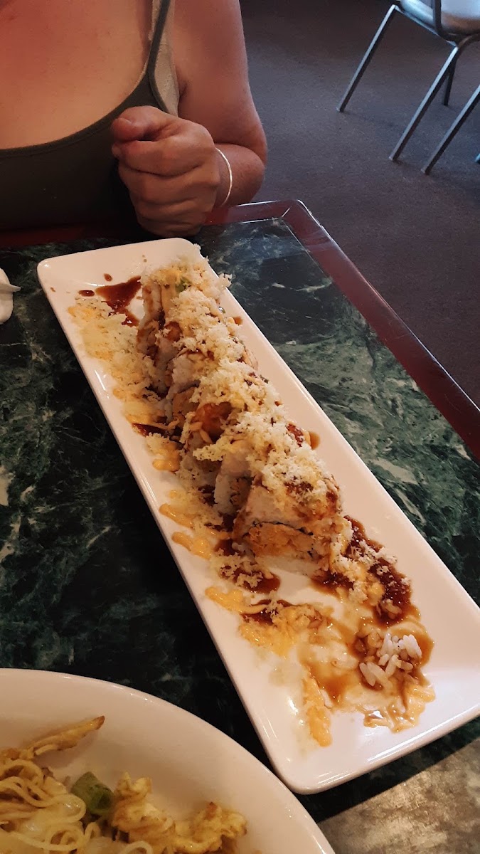 Happy Chinese | Wok & Sushi