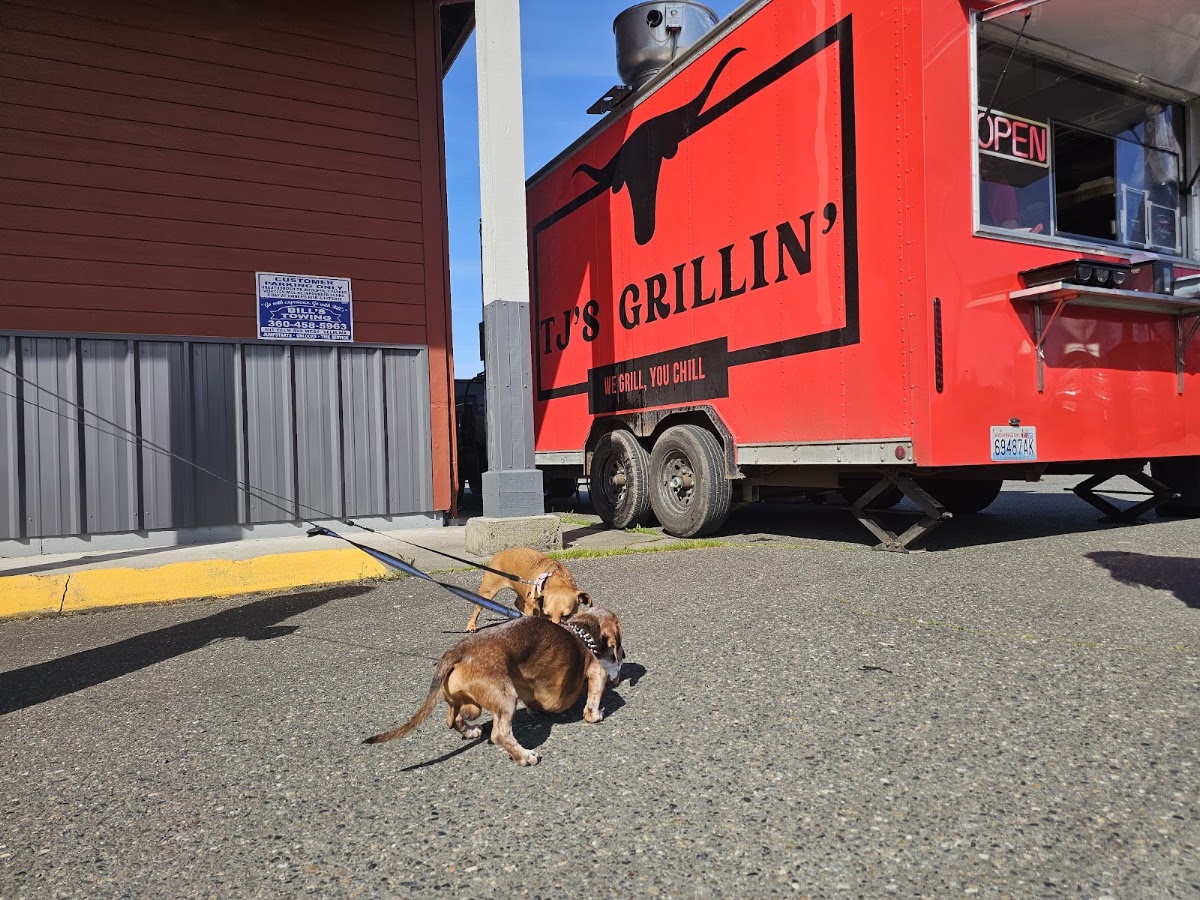 TJ's Grillin'