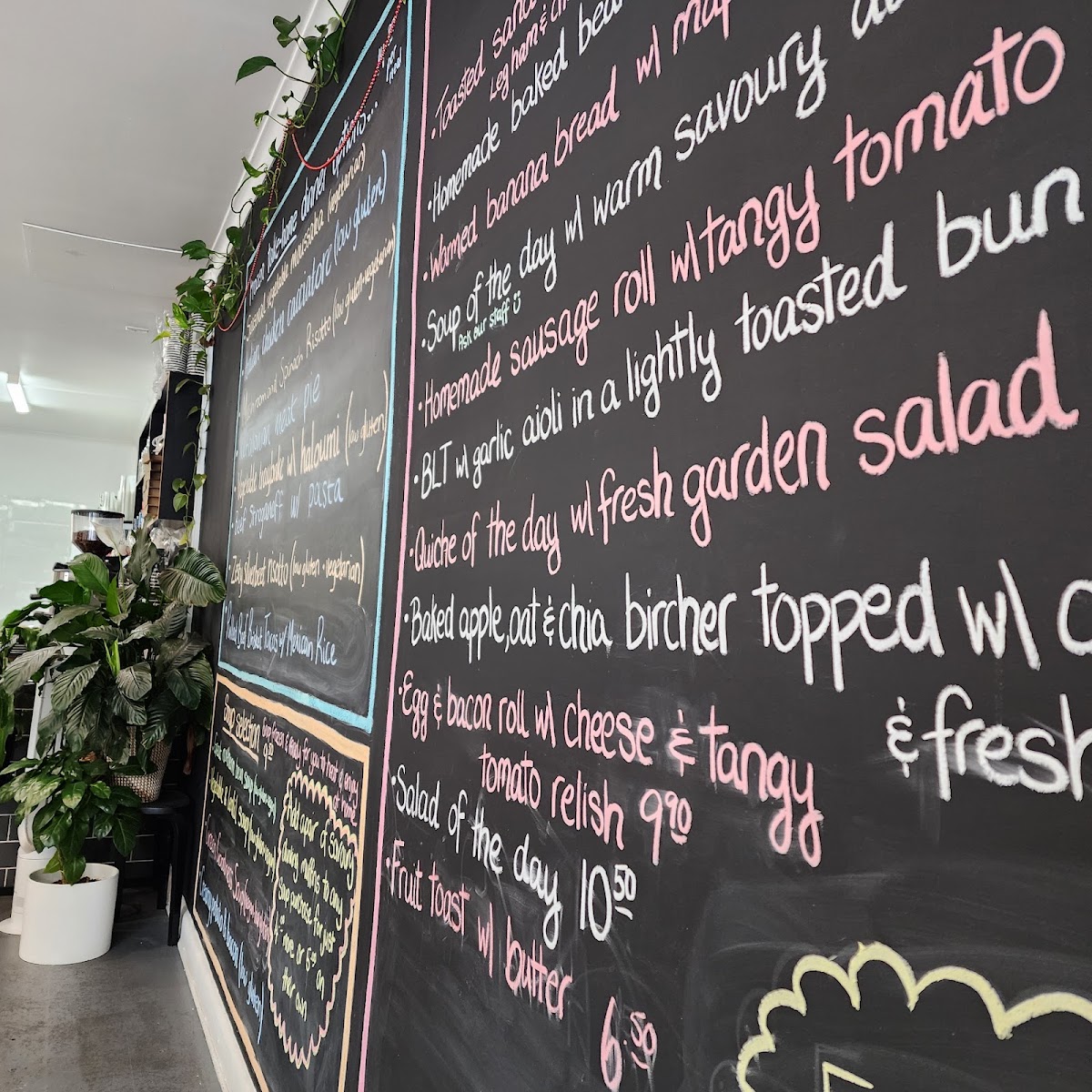 Larder & Thyme Ferntree Gully menu board