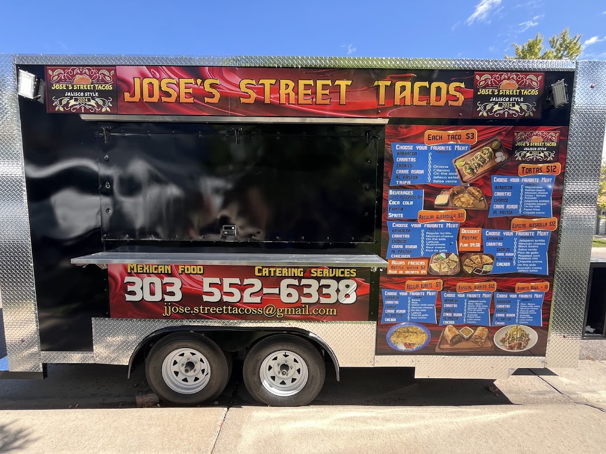 Jose’s Street Tacos menu board