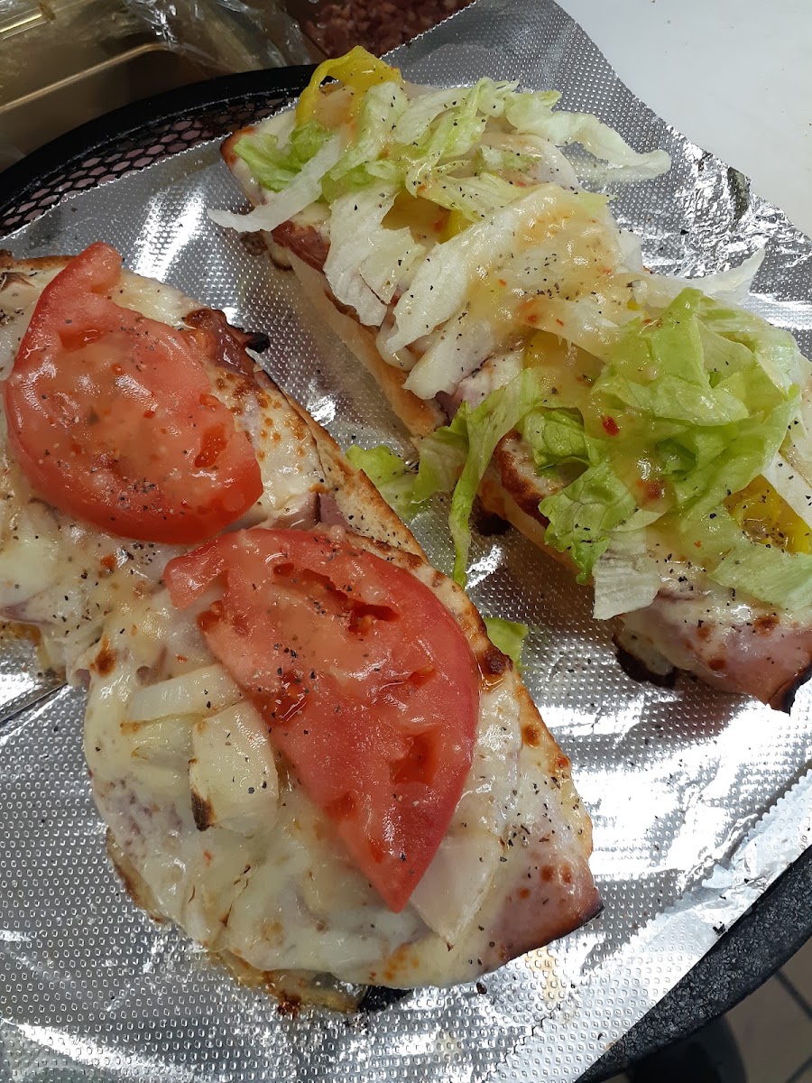 Good Guys Pizza Subs & Pub