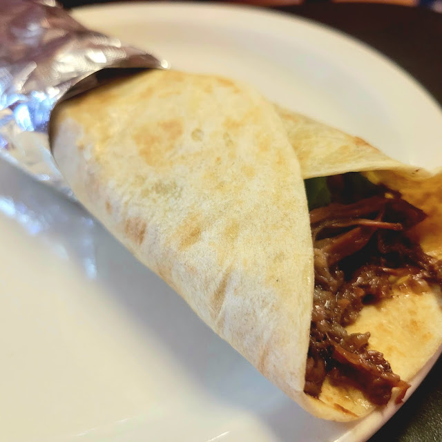 Lunch Burrito Barbacoa