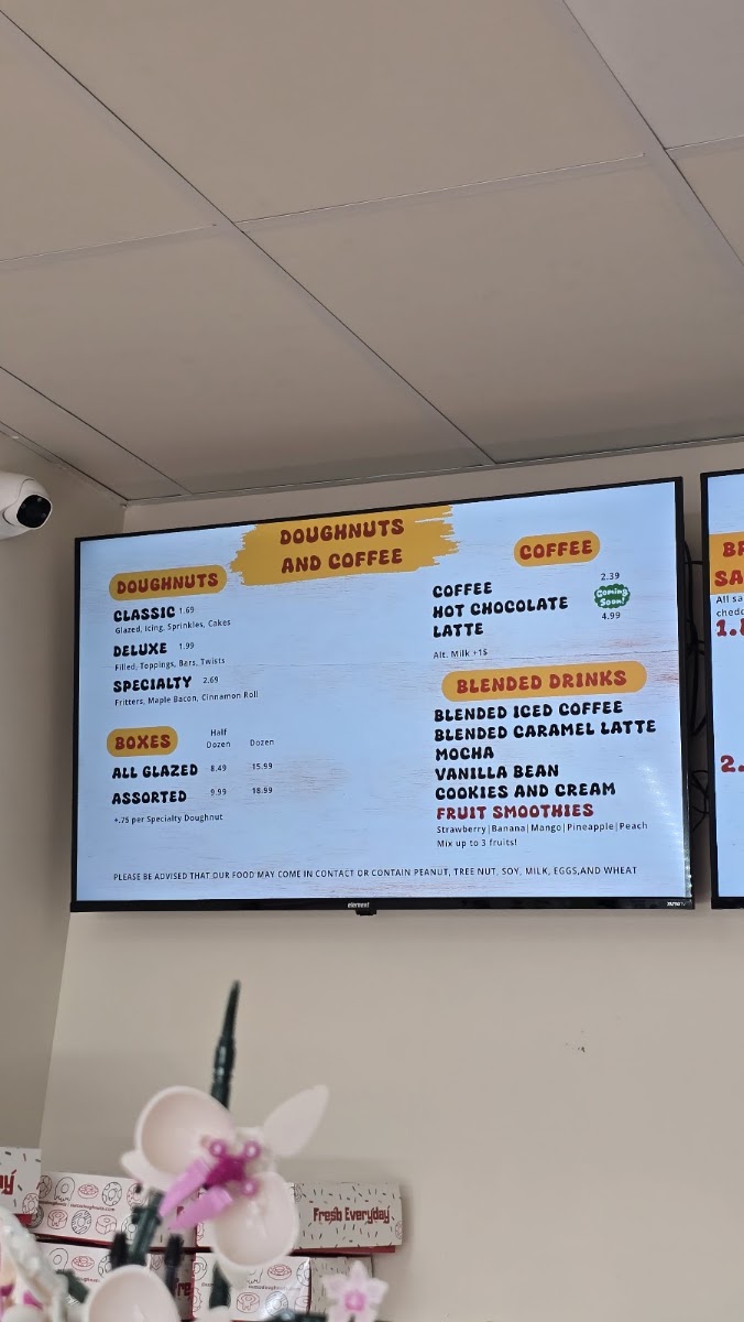 Sumo Doughnuts menu board