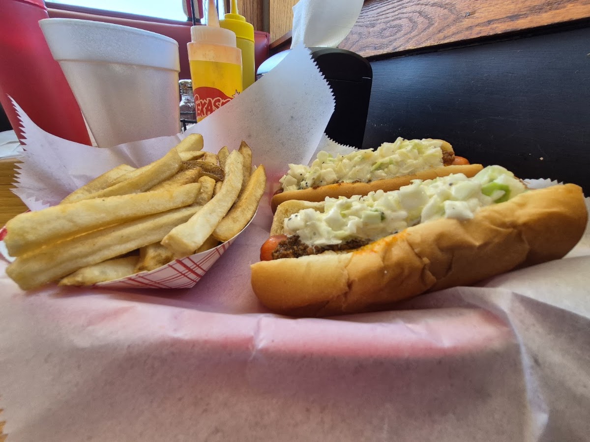 Honey’s Famous Hotdogs
