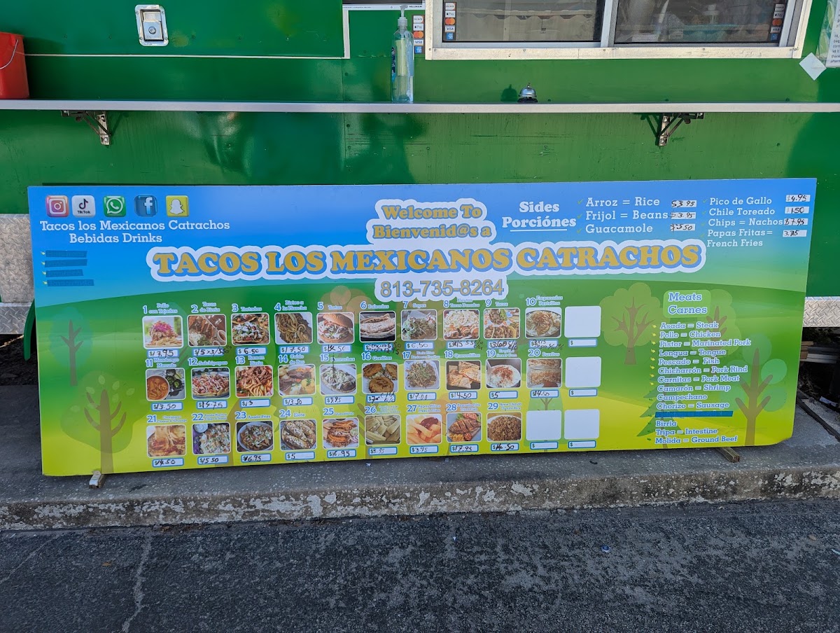Tacos Los Mexicanos Catrachas menu board