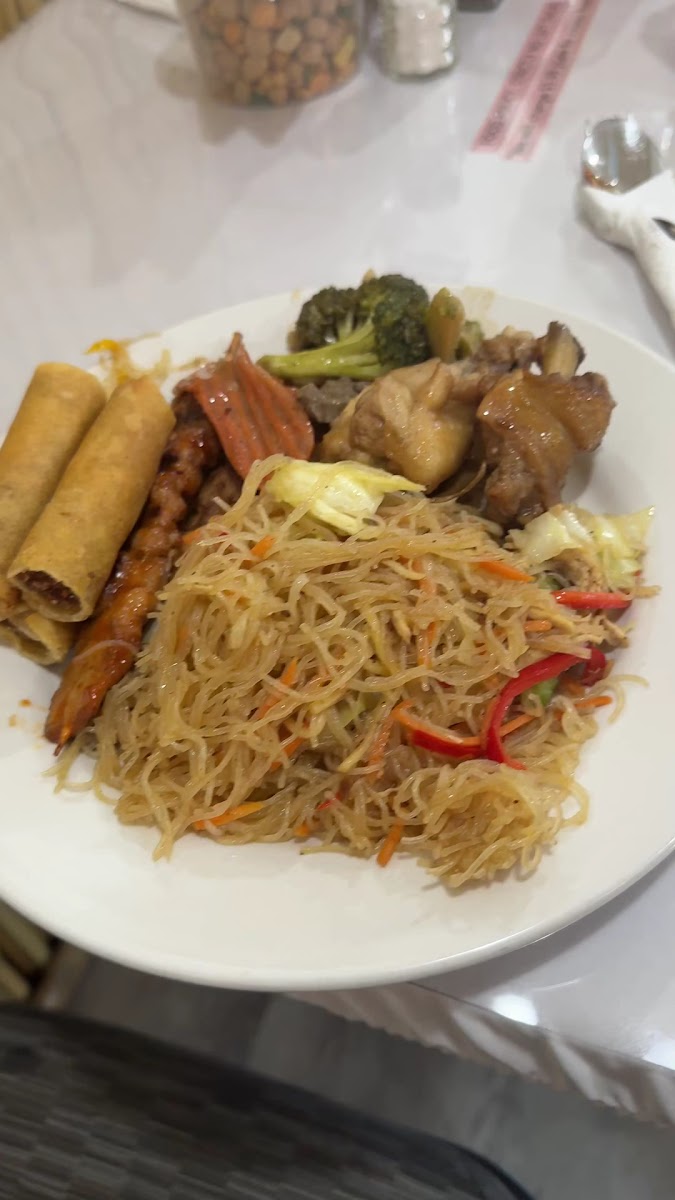 MAE’S FILIPINO BUFFET/CATERING