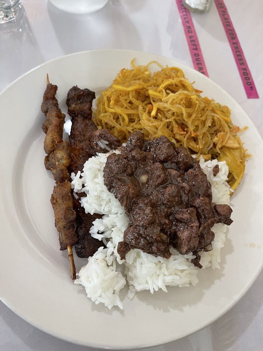MAE’S FILIPINO BUFFET/CATERING