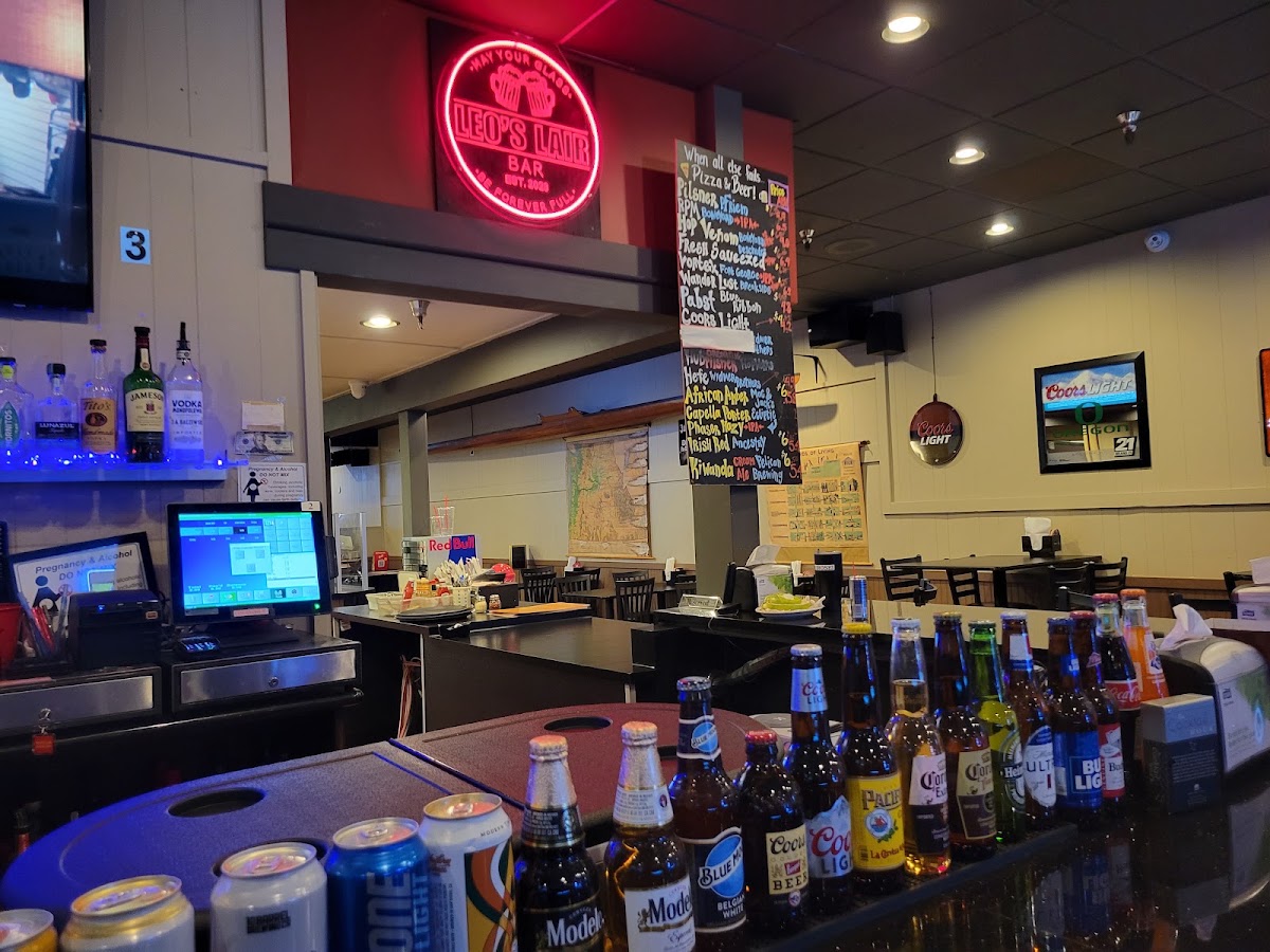 LEO'S LAIR PUB & EATS