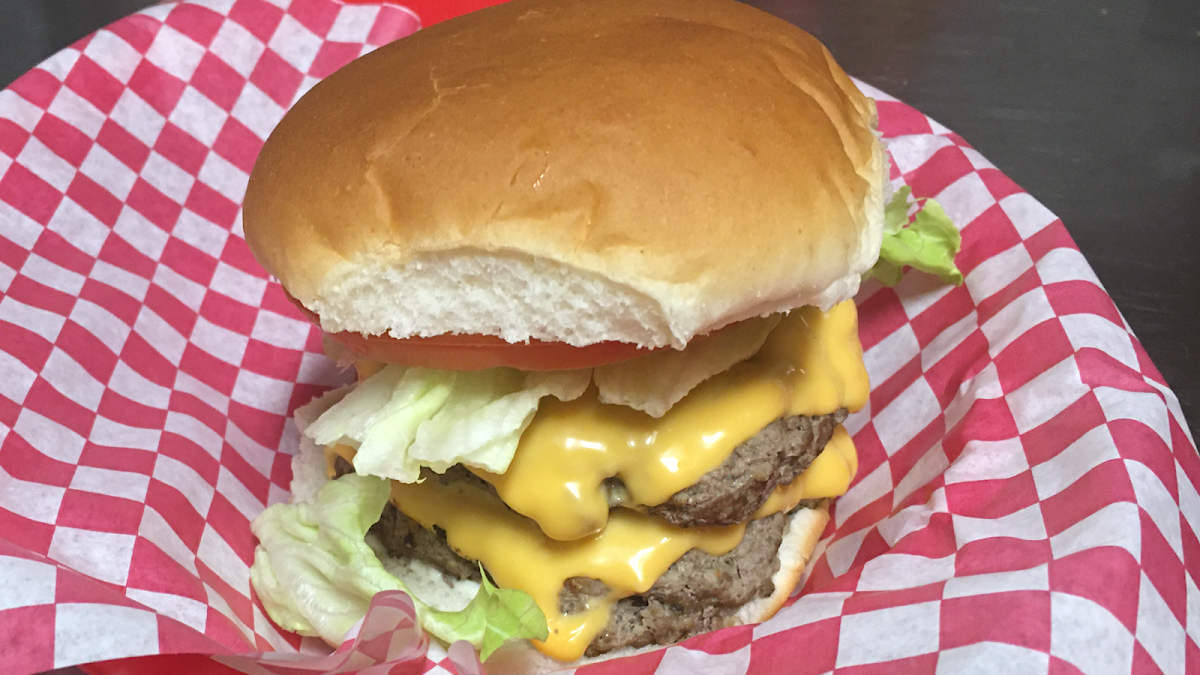 Red Door Sports Bar &Grill