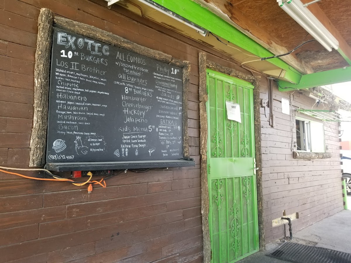 Los II Brothers Burgers menu board