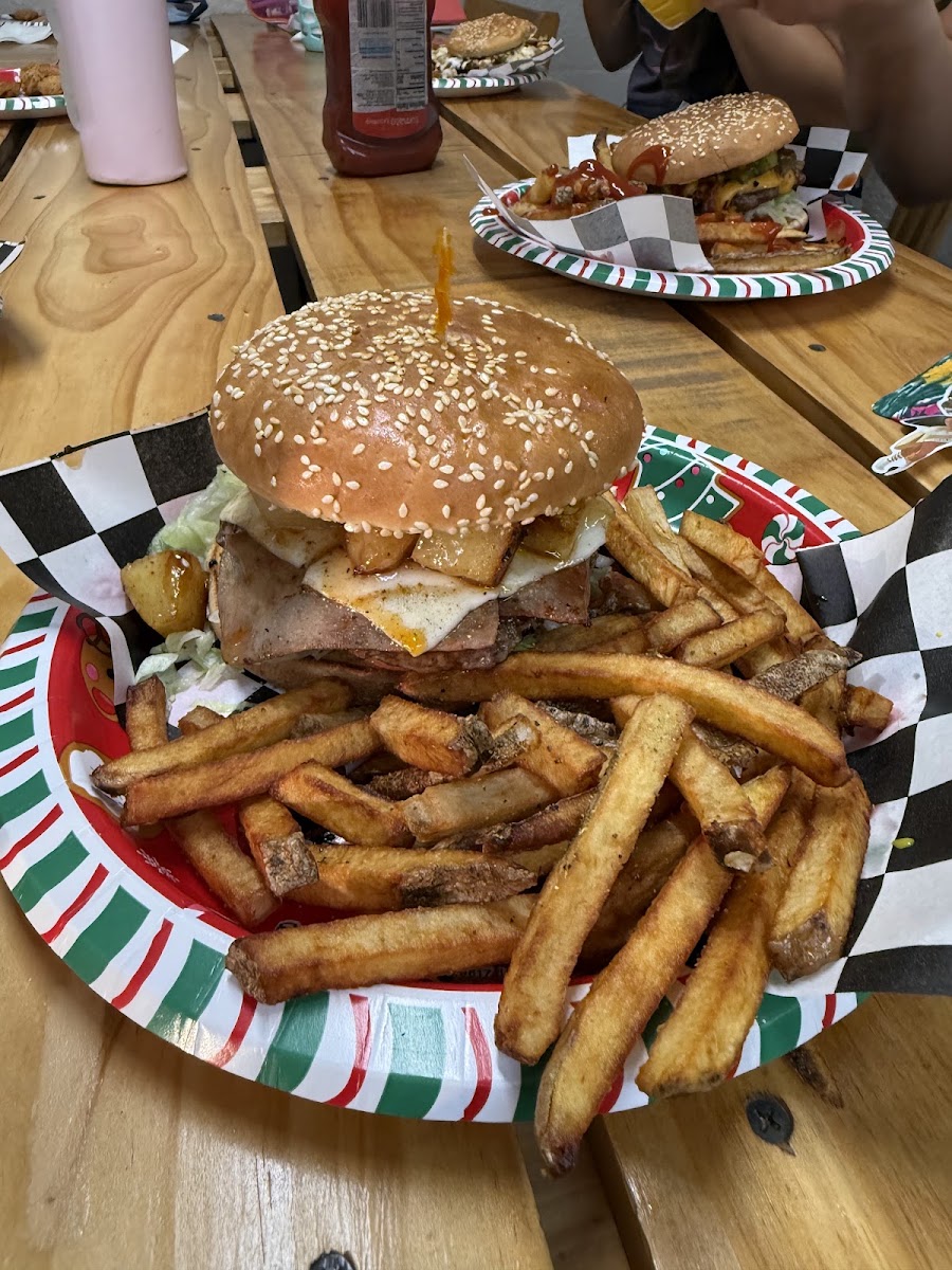 Los II Brothers Burgers