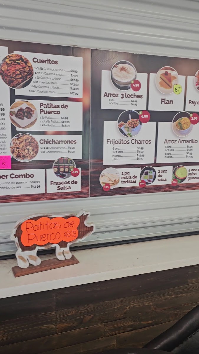 Carnitas Michoacan & Finisima Barbacoa menu board
