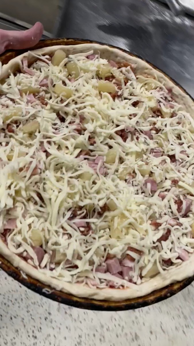 Frosty's Freezer and Pizzeria