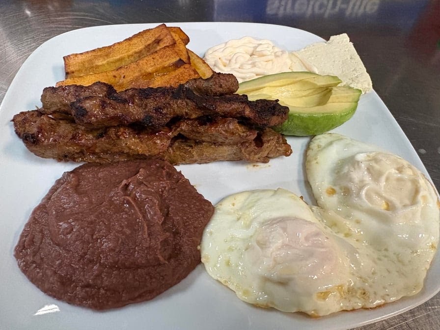 La Fonda Latina LLC