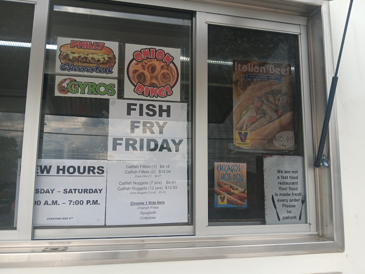 Cunningham's Grill menu board