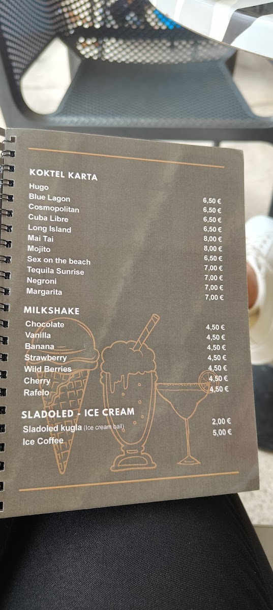 Pejo Cafe menu board