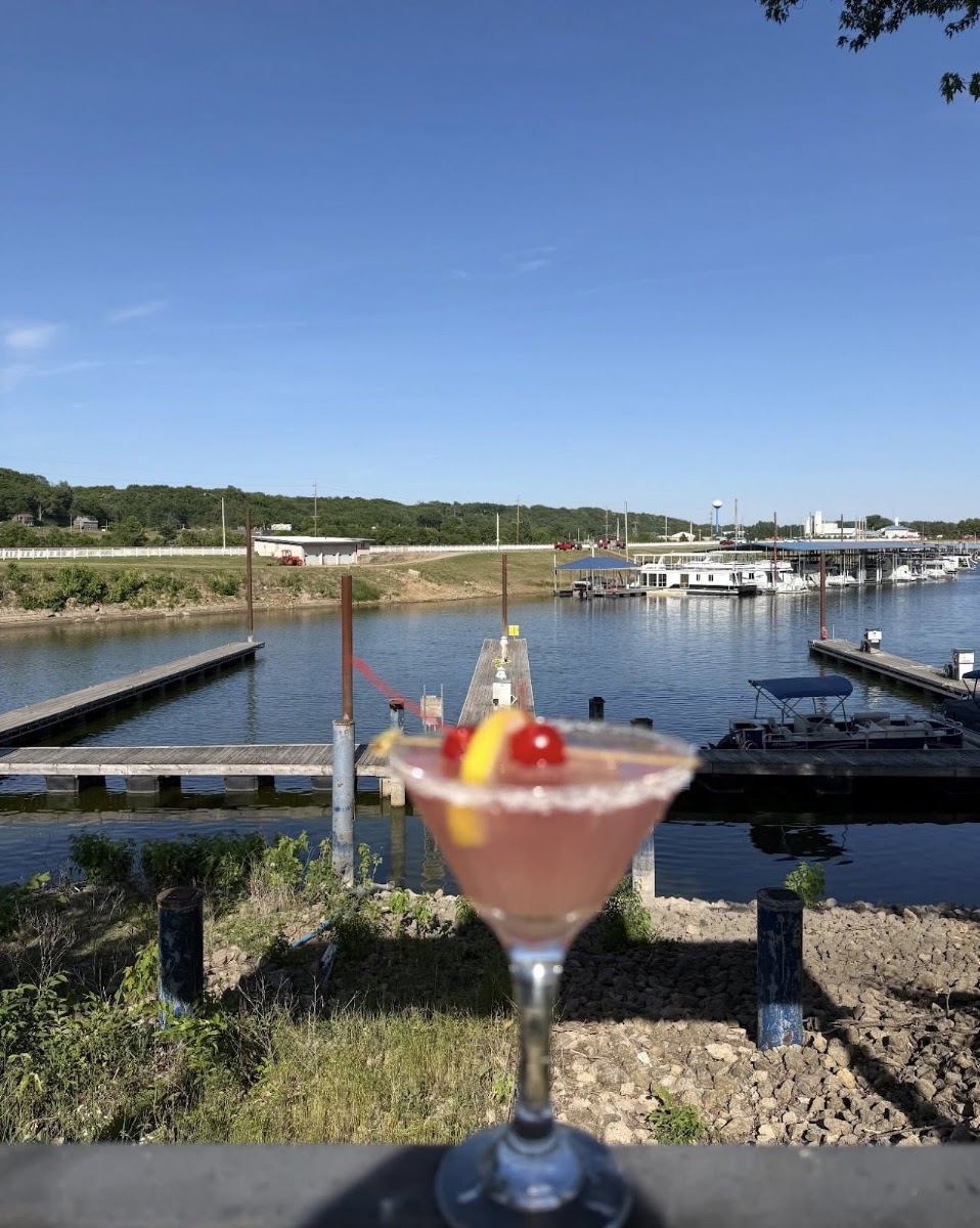 Frentress Lake Bar & Grill