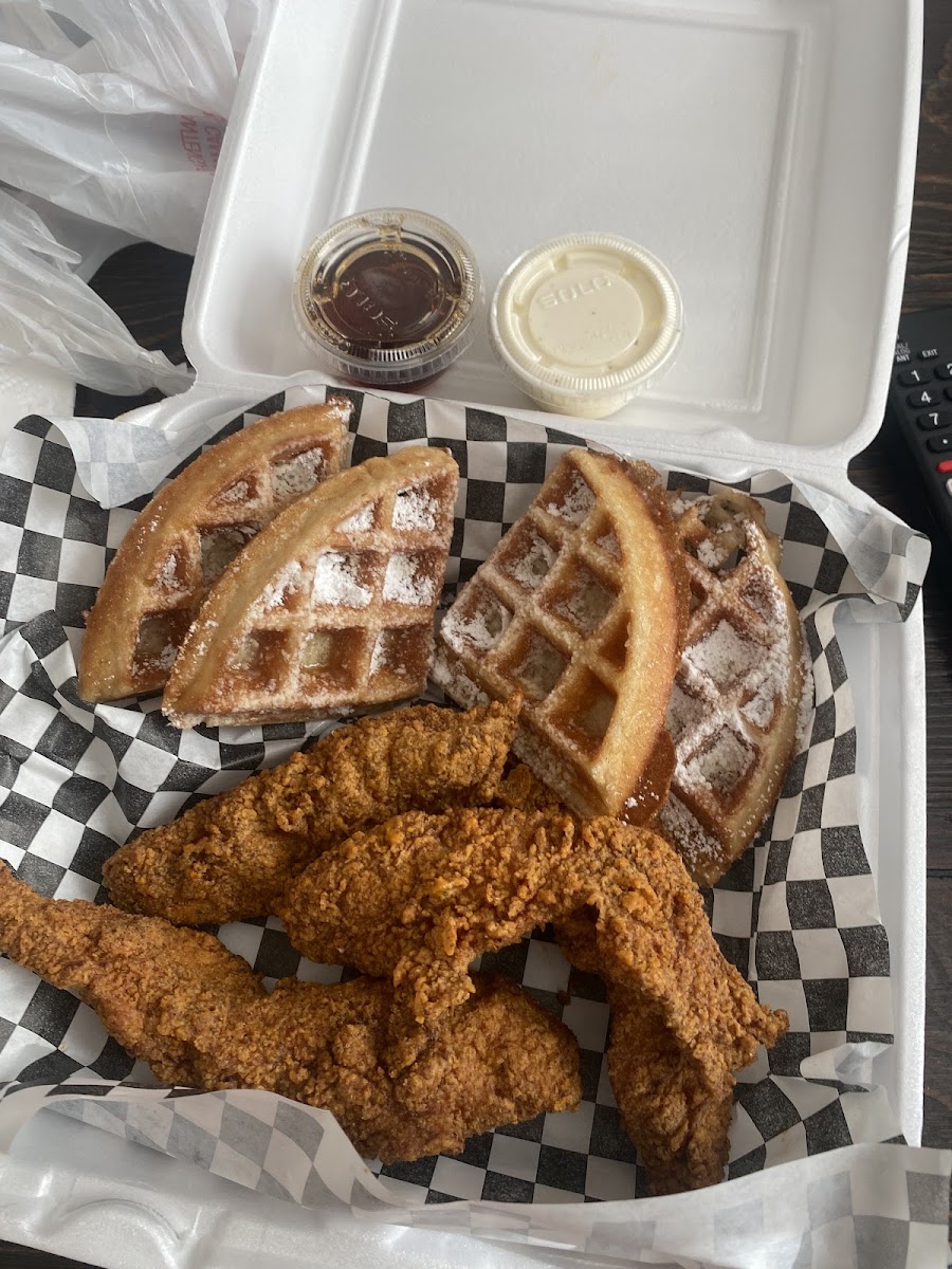 Larita's Cafe (Food Truck)
