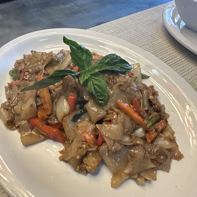 Drunken Noodles with Chicken